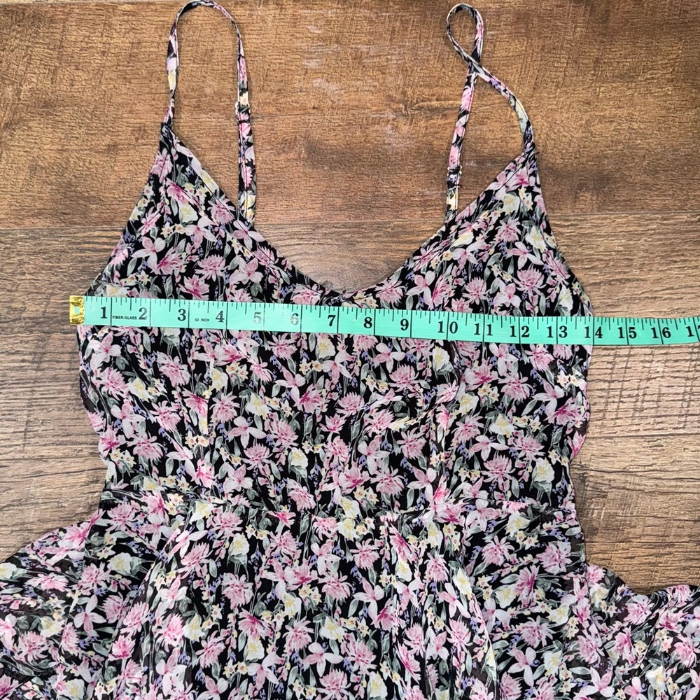 Allison New York Chic Floral Midi Tiered Dress in Pink and Black - Picture 11 of 12
